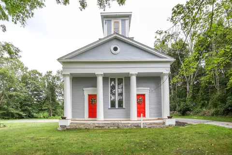 160 Halls Hill Rd, Killingly, CT 06239 photo 1