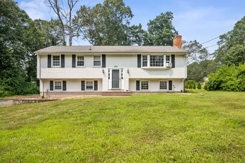 285 Redwood Rd, Manchester, CT 06040