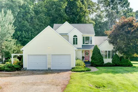 148 E Hebron Tpke, Lebanon, CT 06249
