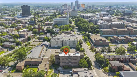 230 Farmington Ave #F5, Hartford, CT 06105