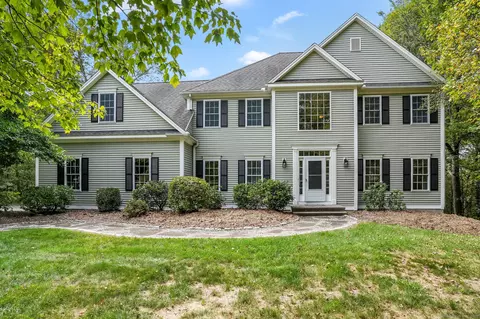24 Pine Tree Hill Rd, Newtown, CT 06470