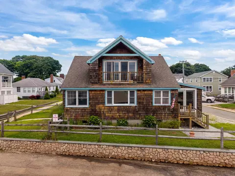 51 Sunrise Rd, Westbrook, CT 06498