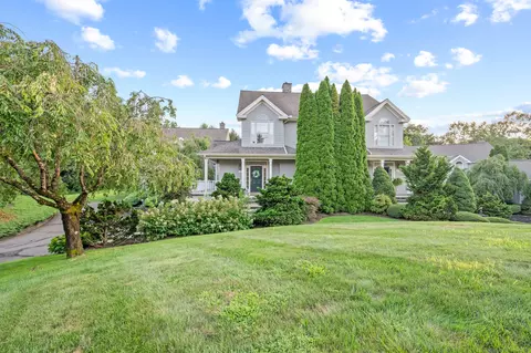 33 Old Field Hill Rd #37, Southbury, CT 06488