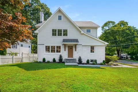 19 Anthony Ln, Darien, CT 06820