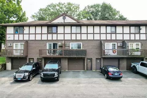 268 Scott Rd #3, Waterbury, CT 06705