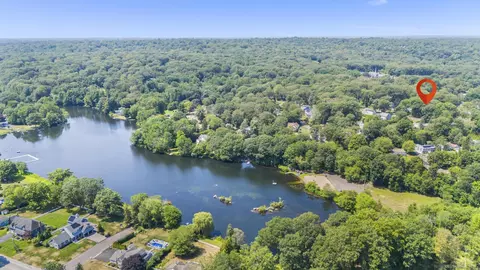 56 Nepas Rd, Fairfield, CT 06825