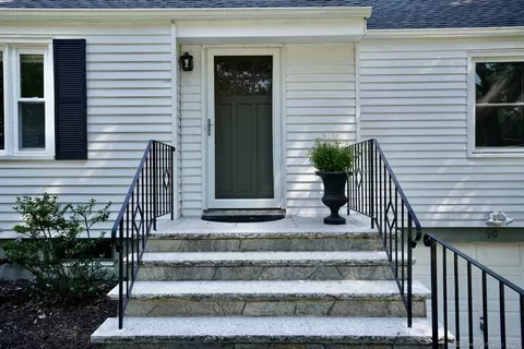 90 Cedar Ln, Cheshire, CT 06410