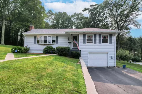 96 Westmont Dr, Waterbury, CT 06708