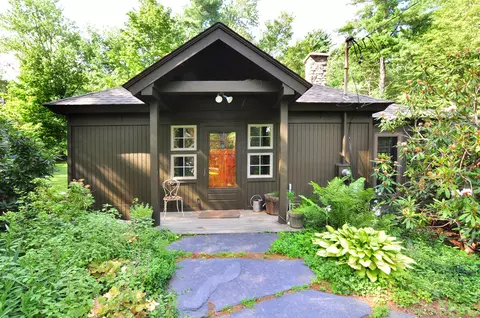 30 N Trail Rd, Tolland, MA 01034