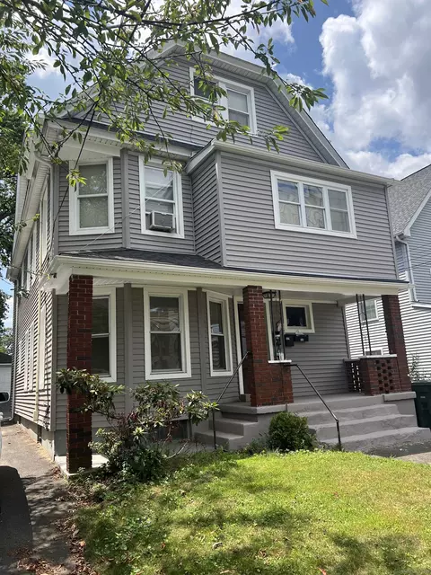 855 Brewster St, Bridgeport, CT 06605