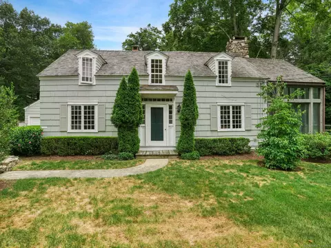 2 Old Kings Hwy, Norwalk, CT 06850