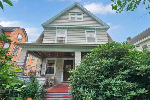 242 Oxford St, Hartford, CT 06105