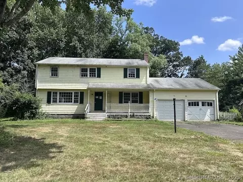 5 Butternut Dr, Bloomfield, CT 06002