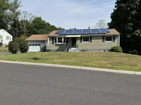 40 Meadowbrook Rd, Middletown, CT 06457