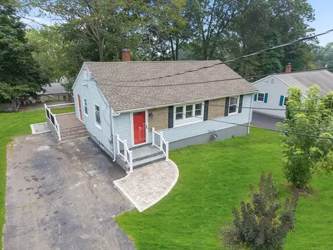 25 Forest Rd, Wallingford, CT 06492