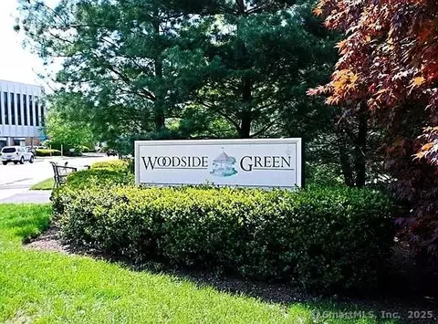 126 Woodside Grn #1A, Stamford, CT 06901