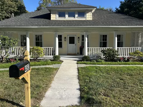 480 Shelton Rd, Trumbull, CT 06611