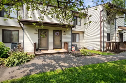 123 Cottonwood Rd #123, Newington, CT 06111
