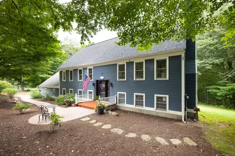 7 Windrush Ln, Andover, CT 06232