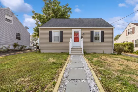 1885 Baldwin St, Waterbury, CT 06706