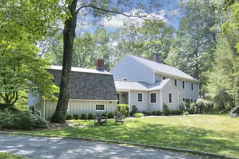 12 Walnut Pl, Wilton, CT 06897