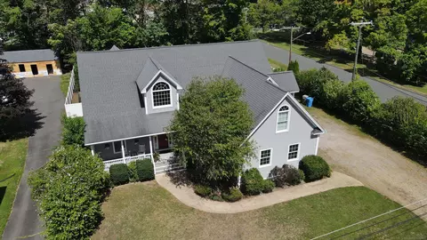 73 Grove Ave, Bristol, CT 06010