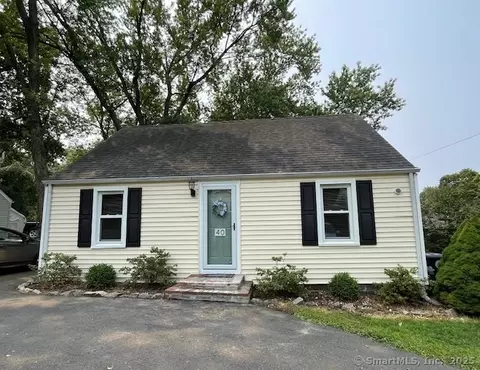 40 Oronoque Rd, Milford, CT 06461