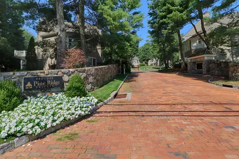 972 S Pine Creek Rd #972, Fairfield, CT 06824