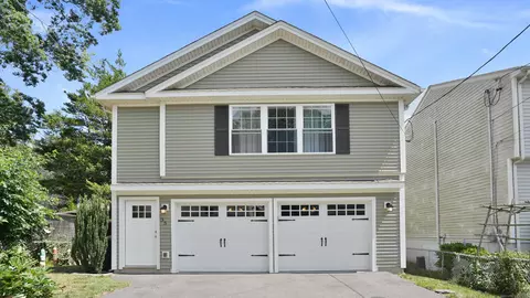35 Beechwood Ave, Milford, CT 06460