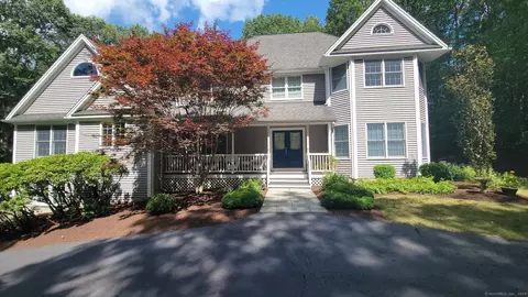 10 Winton Farm Rd, Newtown, CT 06470