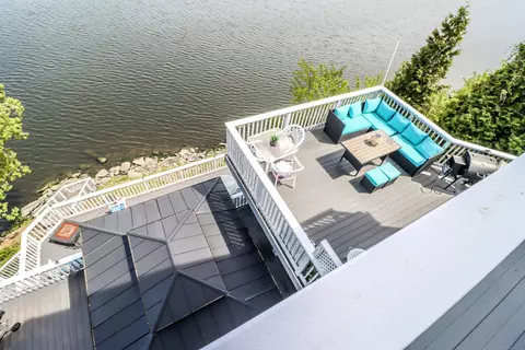 450 River Rd, Stratford, CT 06614