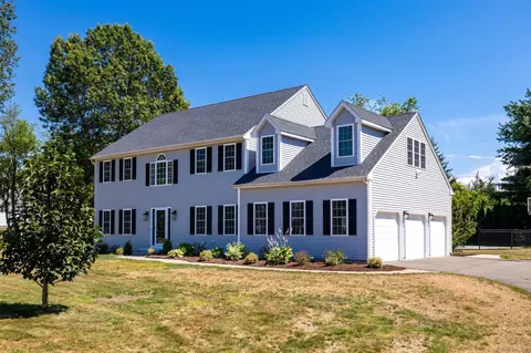 80 Glastonbury Hunt Ln, Glastonbury, CT 06073