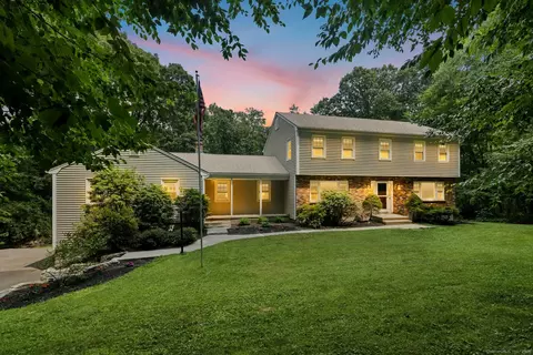 133 Scatacook Ln, Southbury, CT 06488