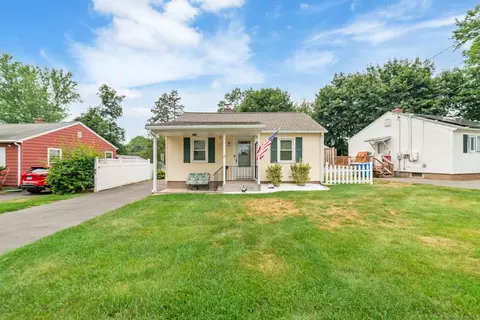 44 Carol Dr, Bristol, CT 06010