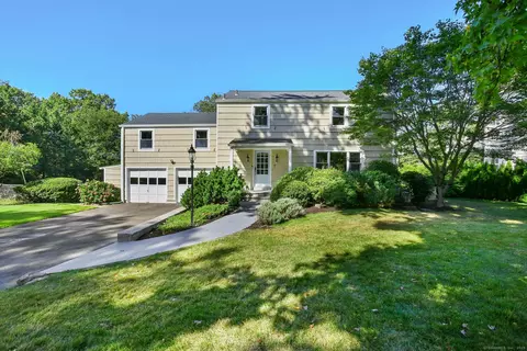 7 Pleasant View Pl, Greenwich, CT 06870