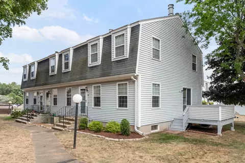 140 Austin Ryer Ln #140, Branford, CT 06405