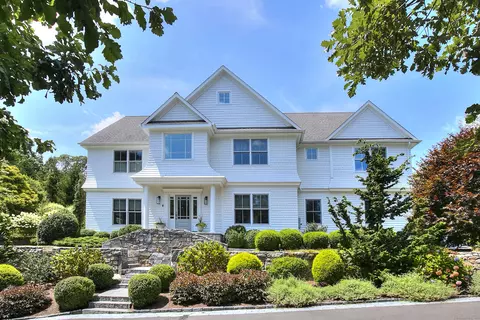 5 River Ln, Westport, CT 06880