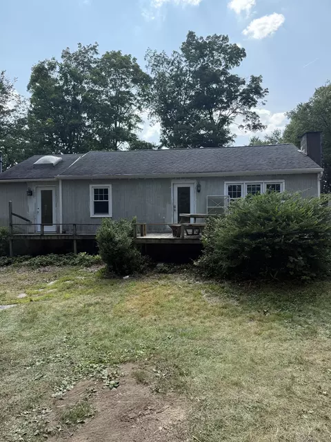 47 Parmalee Hill Rd, Newtown, CT 06470