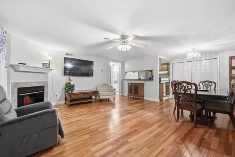 46 Little Oak Ln #46, Rocky Hill, CT 06067