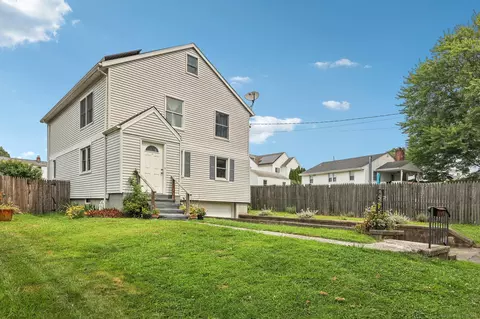 9 Finley St, Norwalk, CT 06850