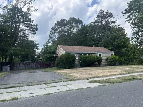 864 Milford Point Rd, Milford, CT 06460