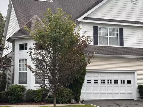 30 Faith Ln #30, Danbury, CT 06810