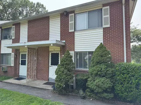 273 Queen St #9A, Southington, CT 06489