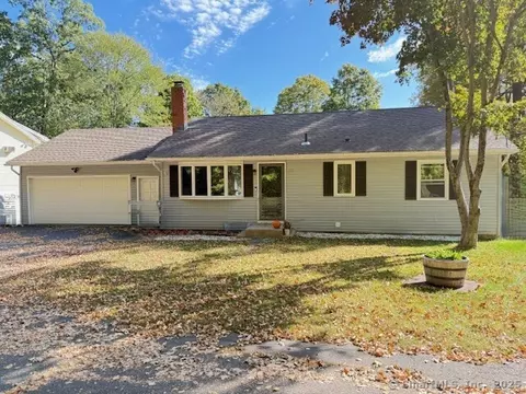 966 Jerome Ave, Bristol, CT 06010