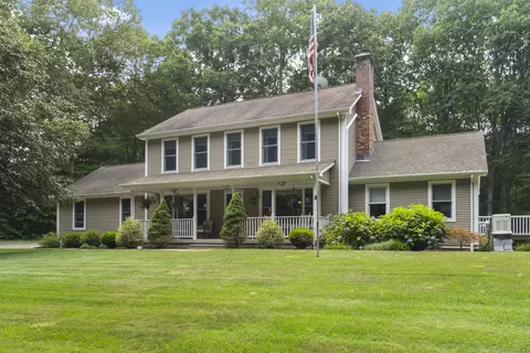 19 Starwood Trl, Colchester, CT 06415
