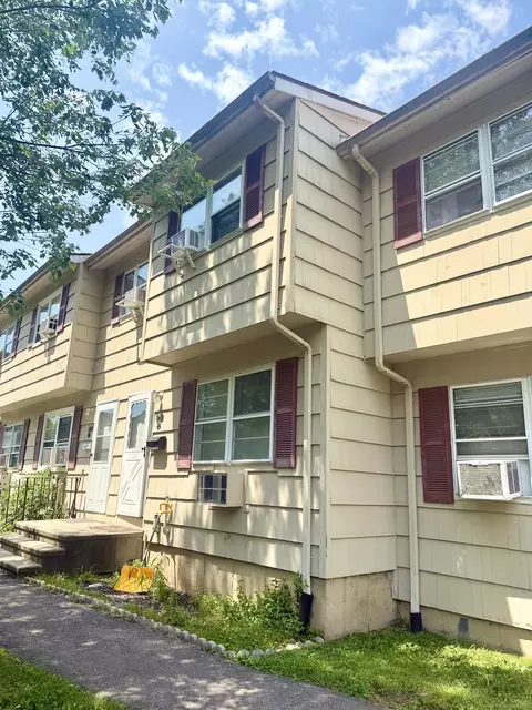 93 Ridge Rd #5, Naugatuck, CT 06770
