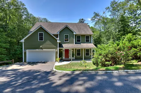 325 Turkey Roost Rd, Monroe, CT 06468