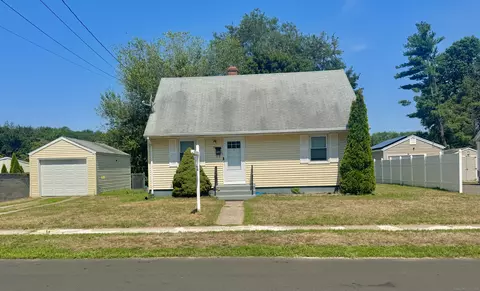 98 Twin Brook Rd, Hamden, CT 06514