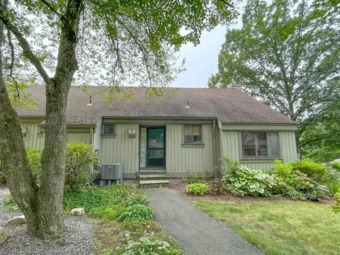 855 Heritage Vlg #B, Southbury, CT 06488