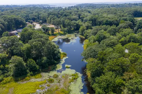 186 Flanders Rd, Stonington, CT 06378
